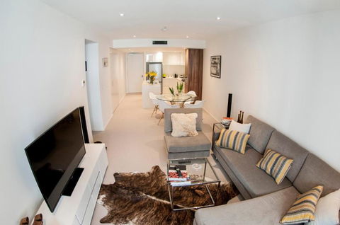 KUI Manhattan Apartments - Holiday Sunshine Coast 4