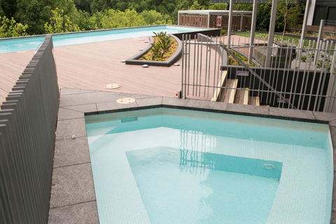 KUI Manhattan Apartments - Holiday Sunshine Coast 3