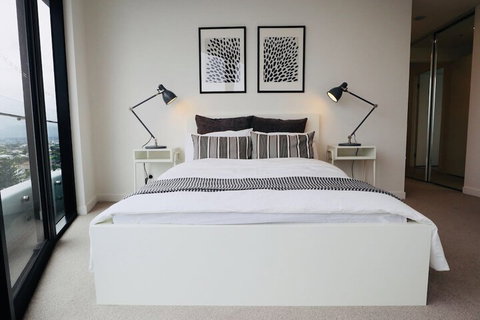 Homely Apartments In Southbank - Holiday Sunshine Coast 2