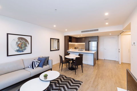 Homely Apartments In Southbank - Holiday Sunshine Coast 4