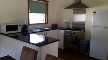 Strahan Holidays - Sunshine Coast Tourism 6