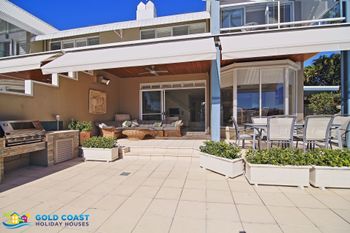 Harbourfront Retreat - Sunshine Coast Tourism 4