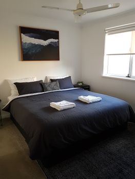 Oceanside Retreat Busselton - Holiday Sunshine Coast 0