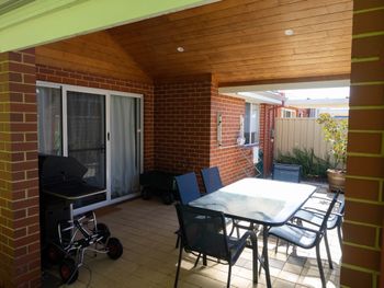 Oceanside Retreat Busselton - Holiday Sunshine Coast 6