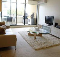 Executive Elwood Apartment - Holiday Sunshine Coast