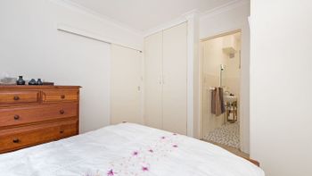 Comfy Convenience In Centennial Park - Holiday Sunshine Coast 4