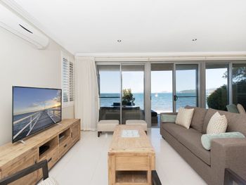 Soldiers Point Road 2 163 Seaside Splendour - Holiday Sunshine Coast 2