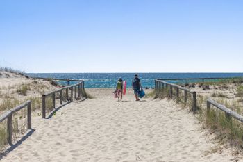 Roomerang At Binya Avenue - Holiday Sunshine Coast 5