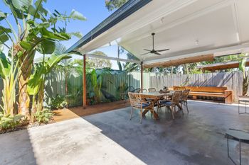 Roomerang At Binya Avenue - Holiday Sunshine Coast 6