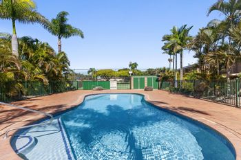 Roomerang At Binya Avenue - Holiday Sunshine Coast 3
