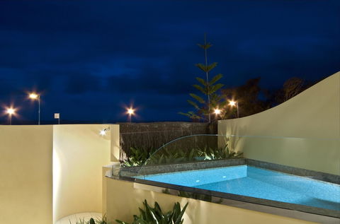 Beach Suites Byron Bay - Sunshine Coast Tourism 5