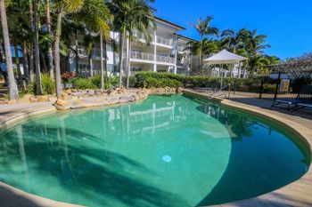 Resort Apartment On Salt Beach 6318 - Sunshine Coast Tourism 1