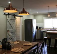 Tranquil 3 Bedroom Next To National Park - Sunshine Coast Tourism
