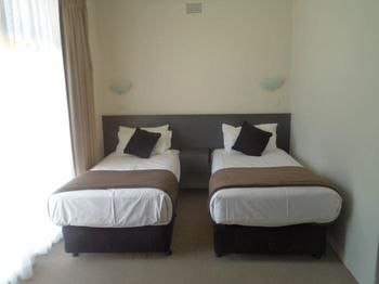 Oriana Motor Inn - Sunshine Coast Tourism 2