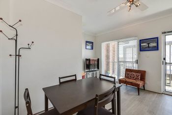Renovated Apartment With Pool - Holiday Sunshine Coast 3