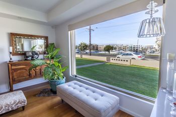 Serene Marinafront 3BR Retreat - Holiday Sunshine Coast 2