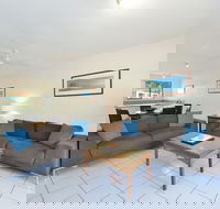 Seascape Holidays  Beachfront Terraces - Sunshine Coast Tourism