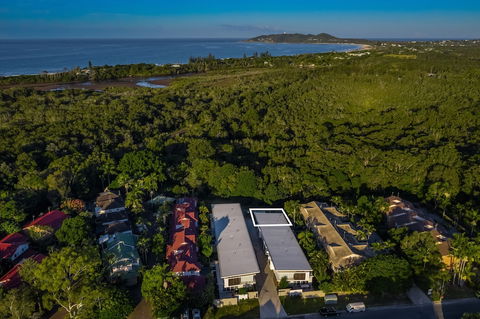 A PERFECT STAY - Byron Sunrise - Holiday Sunshine Coast 1