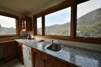 Mountain Vista 4 - Sunshine Coast Tourism 2