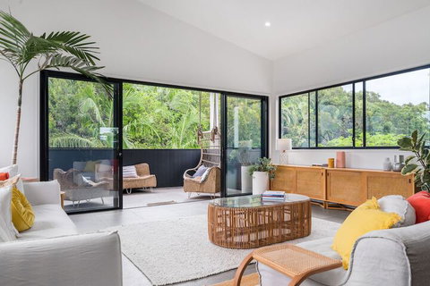 Melaleuca - Holiday Sunshine Coast 4