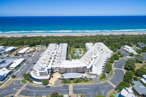 Cotton Beach Bliss At 103 + 2 Bikes - Sunshine Coast Tourism 1