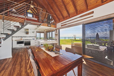 Belongil On The Beach - Sunshine Coast Tourism 2