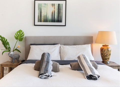 Bellevue Hill Designer - Sunshine Coast Tourism 6