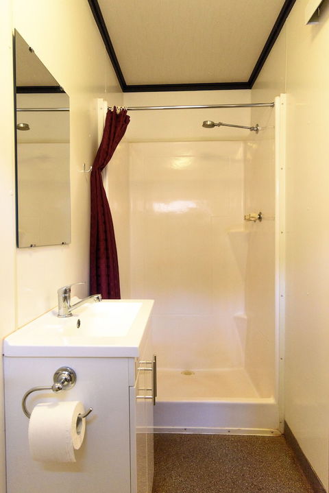 Oasis At Newman - Sunshine Coast Tourism 3