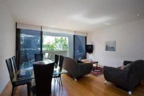 Anglesea Surf Beach Apartments - Holiday Sunshine Coast 2