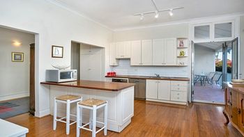 The Apartment Service EAST5 - Holiday Sunshine Coast 3
