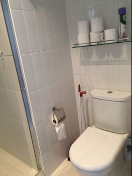 V Apartment - Sunshine Coast Tourism 5