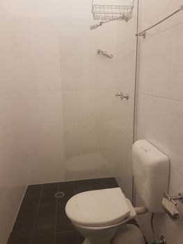 BUDGET Bourke St. Apartment - Sunshine Coast Tourism 1