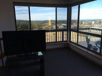 Victor Harbor Seaview Apartments - Sunshine Coast Tourism 0