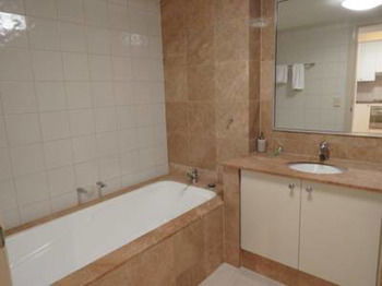 Southbank Apartments Gallery Towers - Sunshine Coast Tourism 4