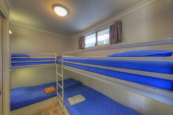 Kahlers Oasis Caravan Park - Holiday Sunshine Coast 3