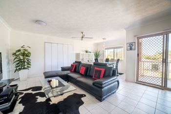 1 Bedroom Gold Coast Beachside Apt W AC + Parking - Holiday Sunshine Coast 3