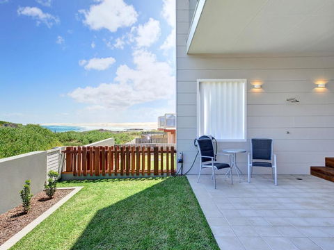 Ocean Views 41A Ocean Avenue - Sunshine Coast Tourism 1