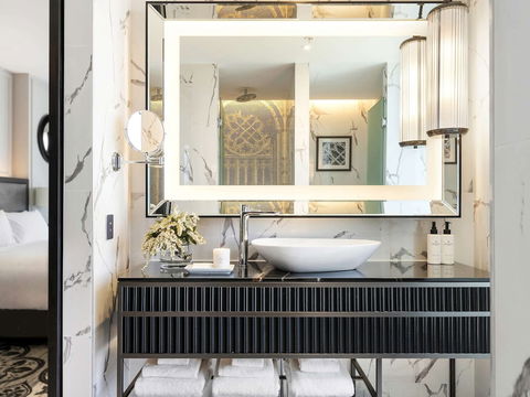 Sofitel Adelaide - Holiday Sunshine Coast 6