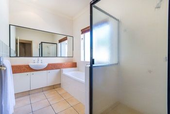 Hepburn Holiday Haven - Sunshine Coast Tourism 1