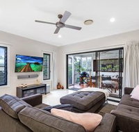 Paradise at the Point - Sunshine Coast Tourism