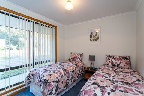 Acton Park Holiday Units - Holiday Sunshine Coast 1