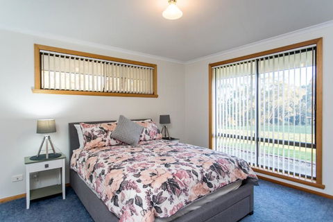 Acton Park Holiday Units - Holiday Sunshine Coast 4