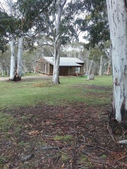 Gooandra Alpine Cabins - Holiday Sunshine Coast 3