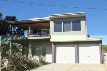 Redrocks Retreat - Sunshine Coast Tourism 1