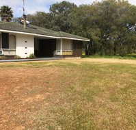 Caves Cottage - Sunshine Coast Tourism