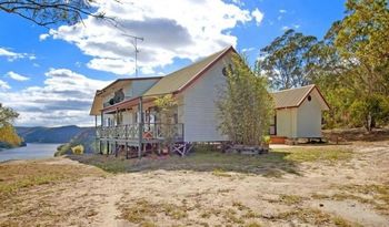 Wisemans Ferry Holiday House - Holiday Sunshine Coast 2