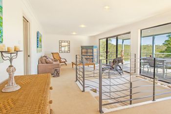 Spinnakers Loft 3 Bed Apartment - Holiday Sunshine Coast 0
