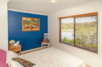 Spinnakers Loft 3 Bed Apartment - Holiday Sunshine Coast 2