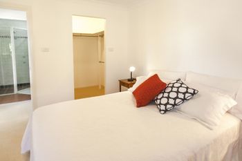 Spinnakers Loft 3 Bed Apartment - Holiday Sunshine Coast 6