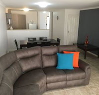 On the shores of Geographe Bay - Sunshine Coast Tourism